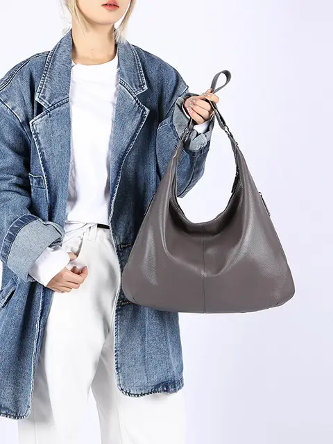 Large Capacity Leather Tote Bag for Women European American Retro Design — feature 31