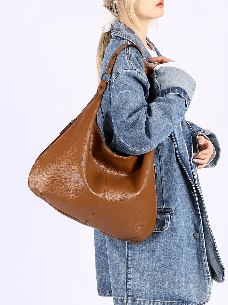 Large Capacity Leather Tote Bag for Women European American Retro Design — feature 39