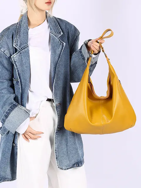 Large Capacity Leather Tote Bag for Women European American Retro Design — feature 45