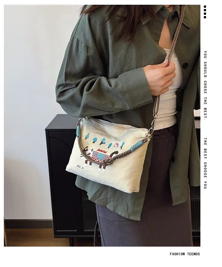Women's Embroidered Crossbody Bag Olive Green 2025 Spring — feature 2