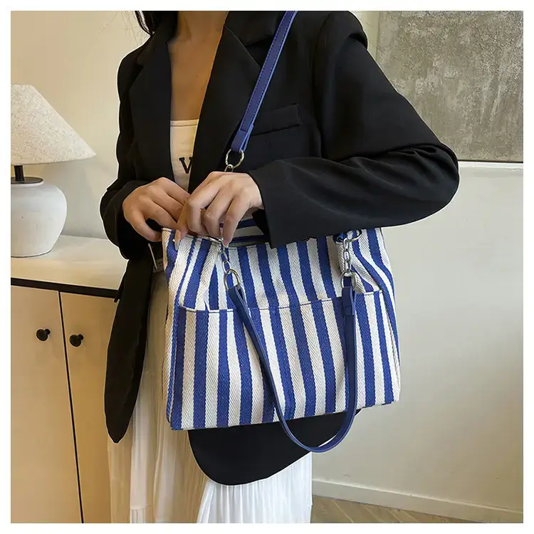 Cross-Border Korean Large Striped Tote Bag — feature 10