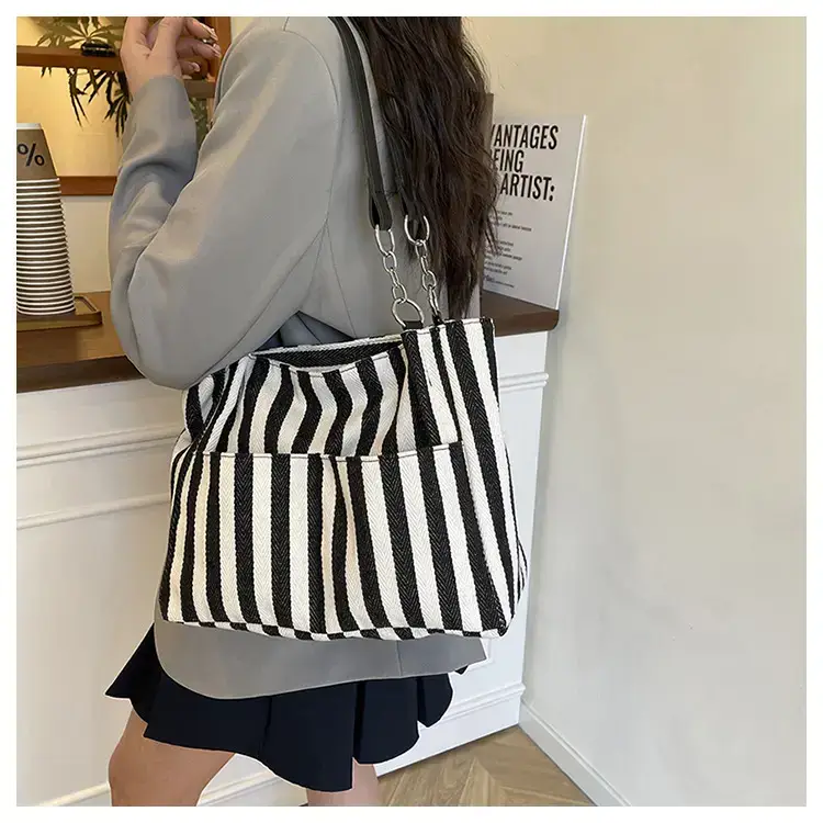 Cross-Border Korean Large Striped Tote Bag — feature 14