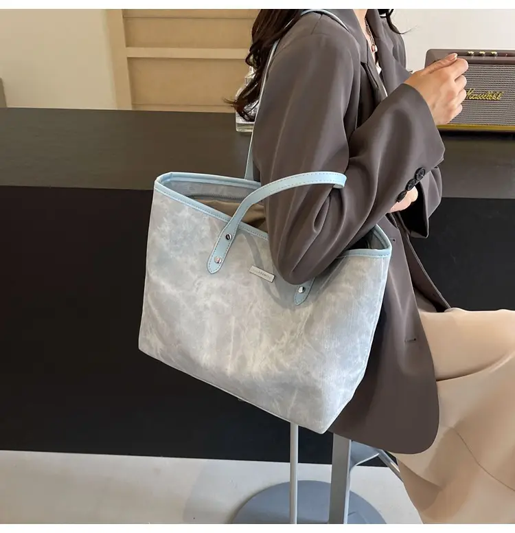Women's Beige Large Capacity Shoulder Tote Bag 2025 — feature 18