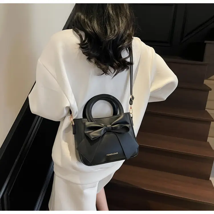 Women's Elegant Bowknot Shoulder Bag Beige — feature 15