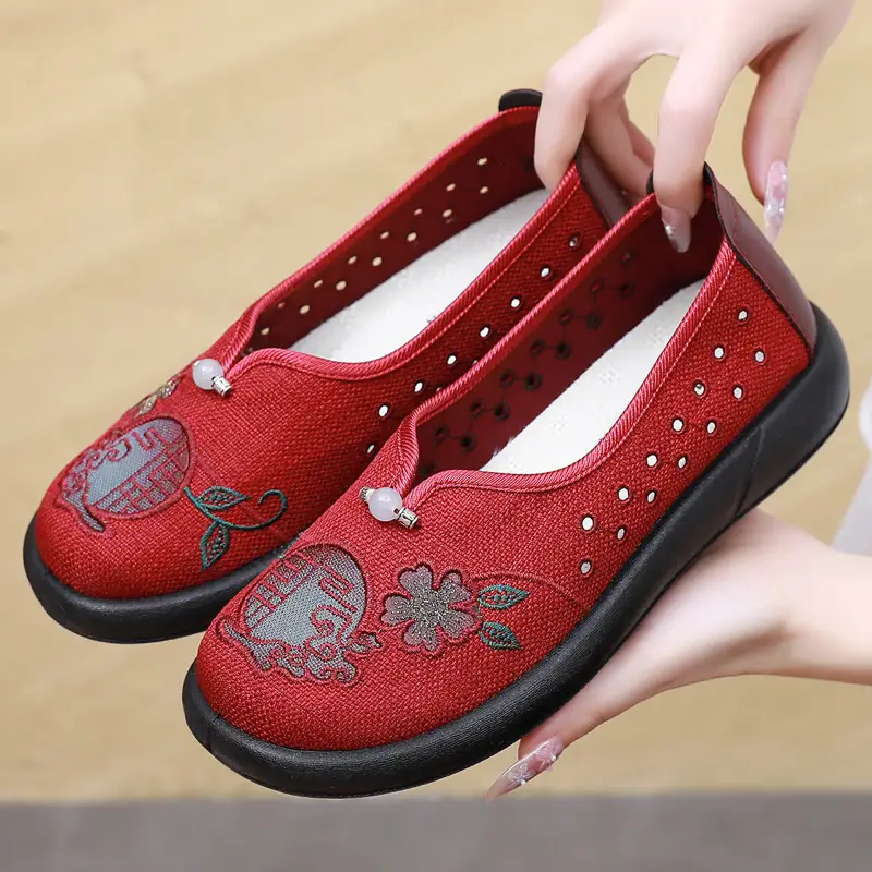 Summer Mom Shoes, Traditional Beijing Cloth Shoes for Women, Soft-Soled, Non-Slip, Elderly Shoes, 2026 New Model, Breathable Grandma Shoes - Image 4