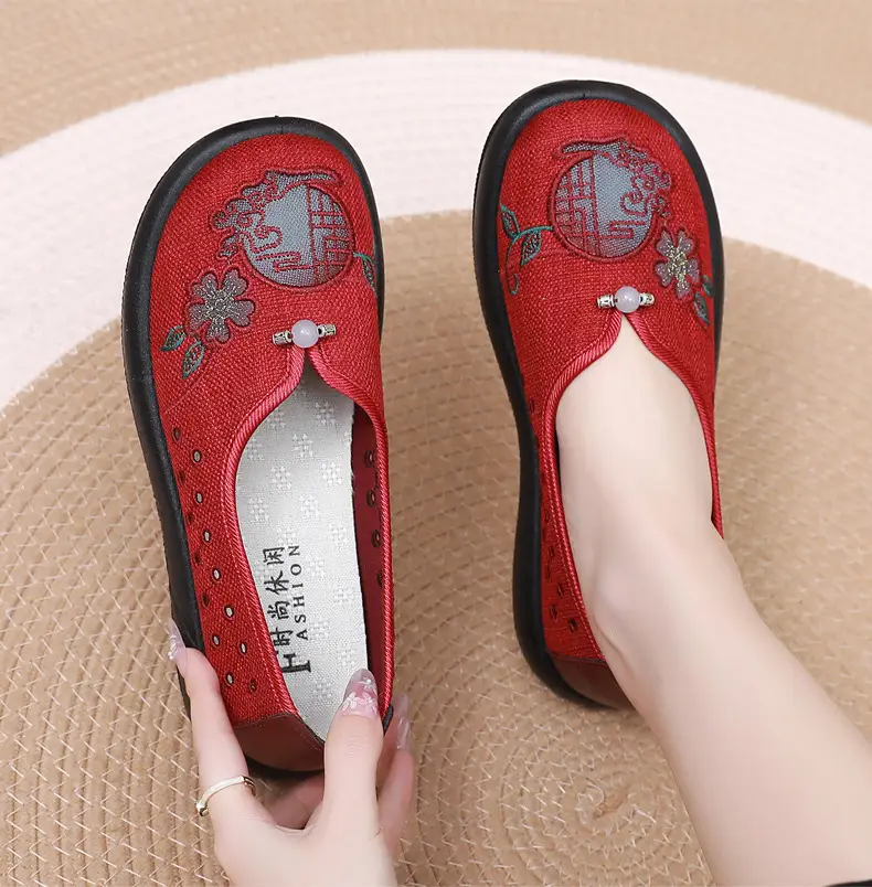 Summer Mom Shoes, Traditional Beijing Cloth Shoes for Women, Soft-Soled, Non-Slip, Elderly Shoes, 2026 New Model, Breathable Grandma Shoes — feature 15