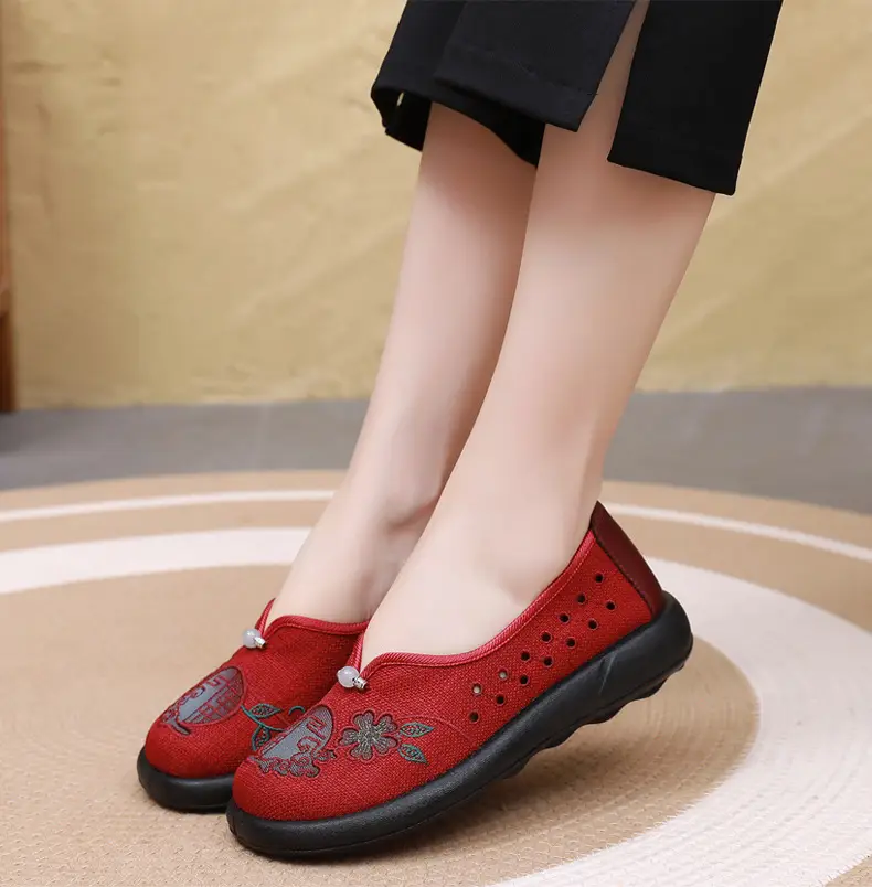 Summer Mom Shoes, Traditional Beijing Cloth Shoes for Women, Soft-Soled, Non-Slip, Elderly Shoes, 2026 New Model, Breathable Grandma Shoes — feature 16