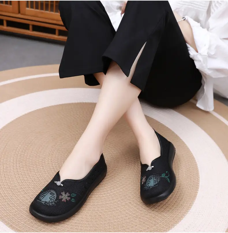 Summer Mom Shoes, Traditional Beijing Cloth Shoes for Women, Soft-Soled, Non-Slip, Elderly Shoes, 2026 New Model, Breathable Grandma Shoes — feature 21