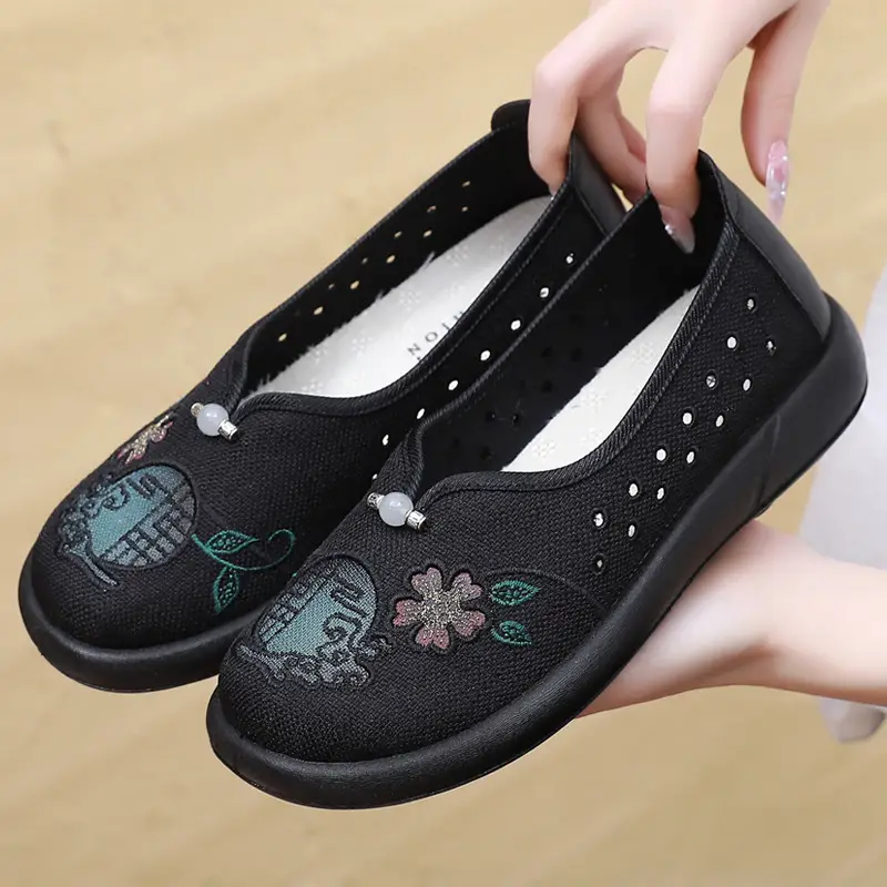 Summer Mom Shoes, Traditional Beijing Cloth Shoes for Women, Soft-Soled, Non-Slip, Elderly Shoes, 2026 New Model, Breathable Grandma Shoes - Image 2