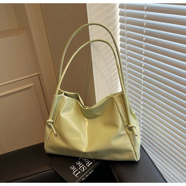 Stylish White Shoulder Bag for Women — feature 19