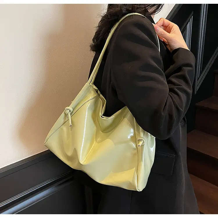 Stylish White Shoulder Bag for Women — feature 22