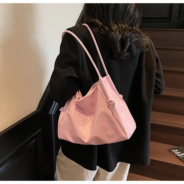 Stylish White Shoulder Bag for Women — feature 26