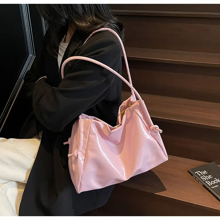 Stylish White Shoulder Bag for Women — feature 27
