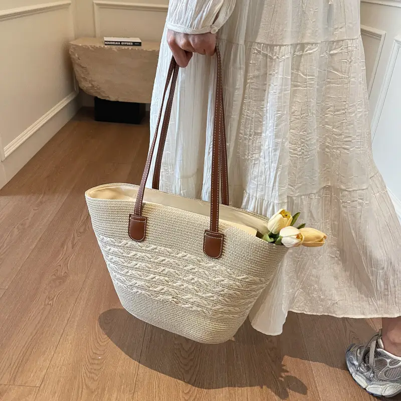 Women Straw Tote Bag Large Capacity Summer Shoulder Bag - Image 3