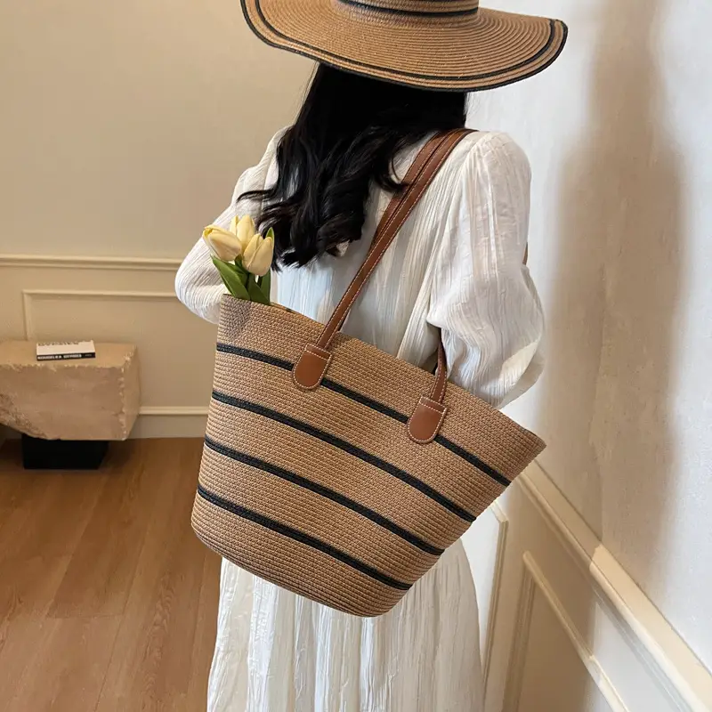 Women Straw Tote Bag Large Capacity Summer Shoulder Bag - Image 6