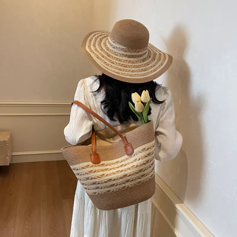 Women Straw Tote Bag Large Capacity Summer Shoulder Bag - Image 7