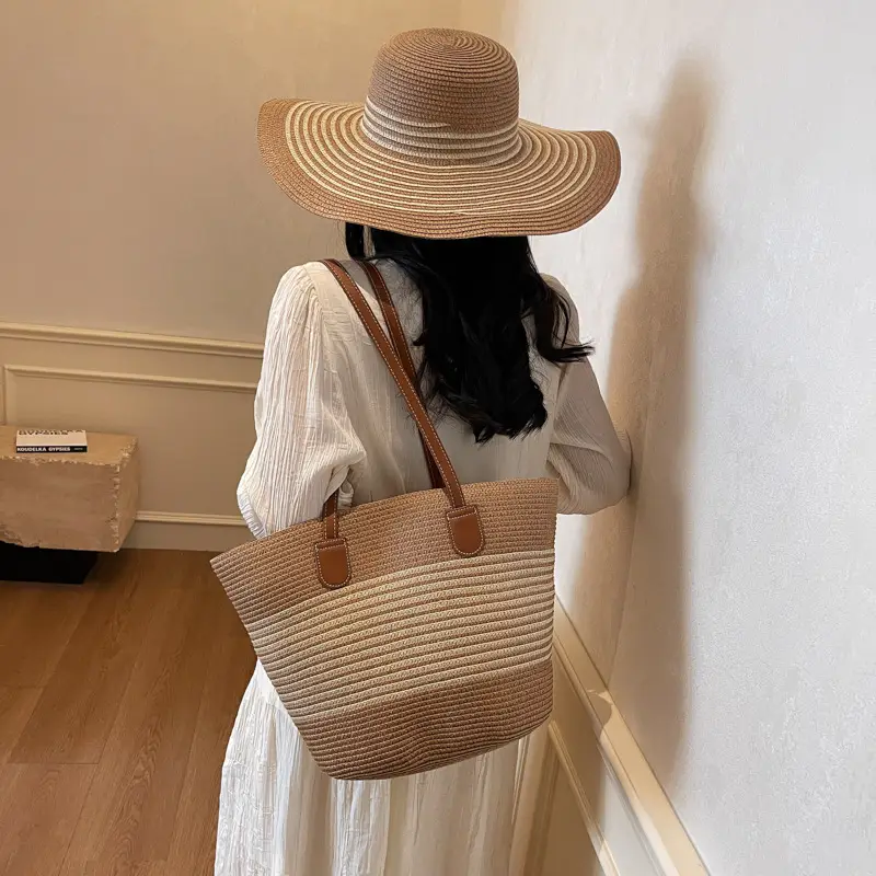 Women Straw Tote Bag Large Capacity Summer Shoulder Bag - Image 9