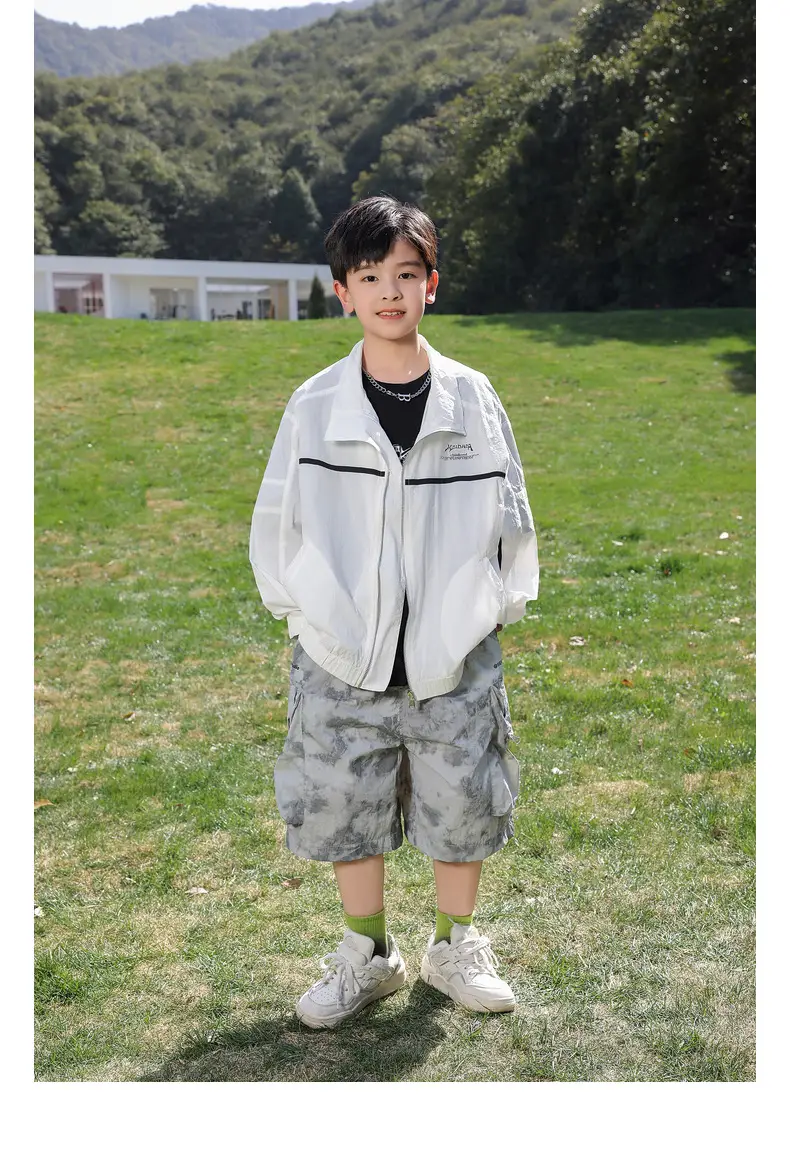 2026 Summer Boys Light Blue Printed T-Shirt — feature 32