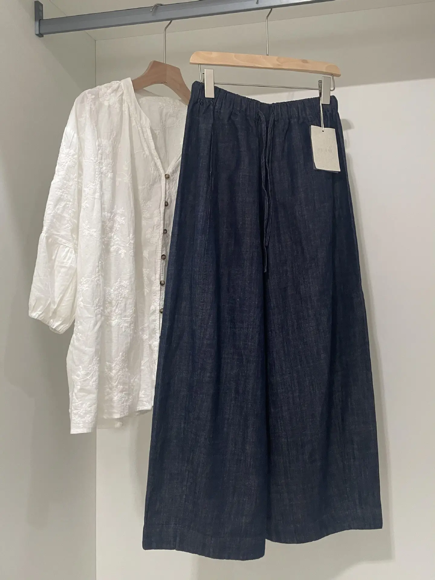 Women's Dark Blue Linen Jeans with Tote Bag