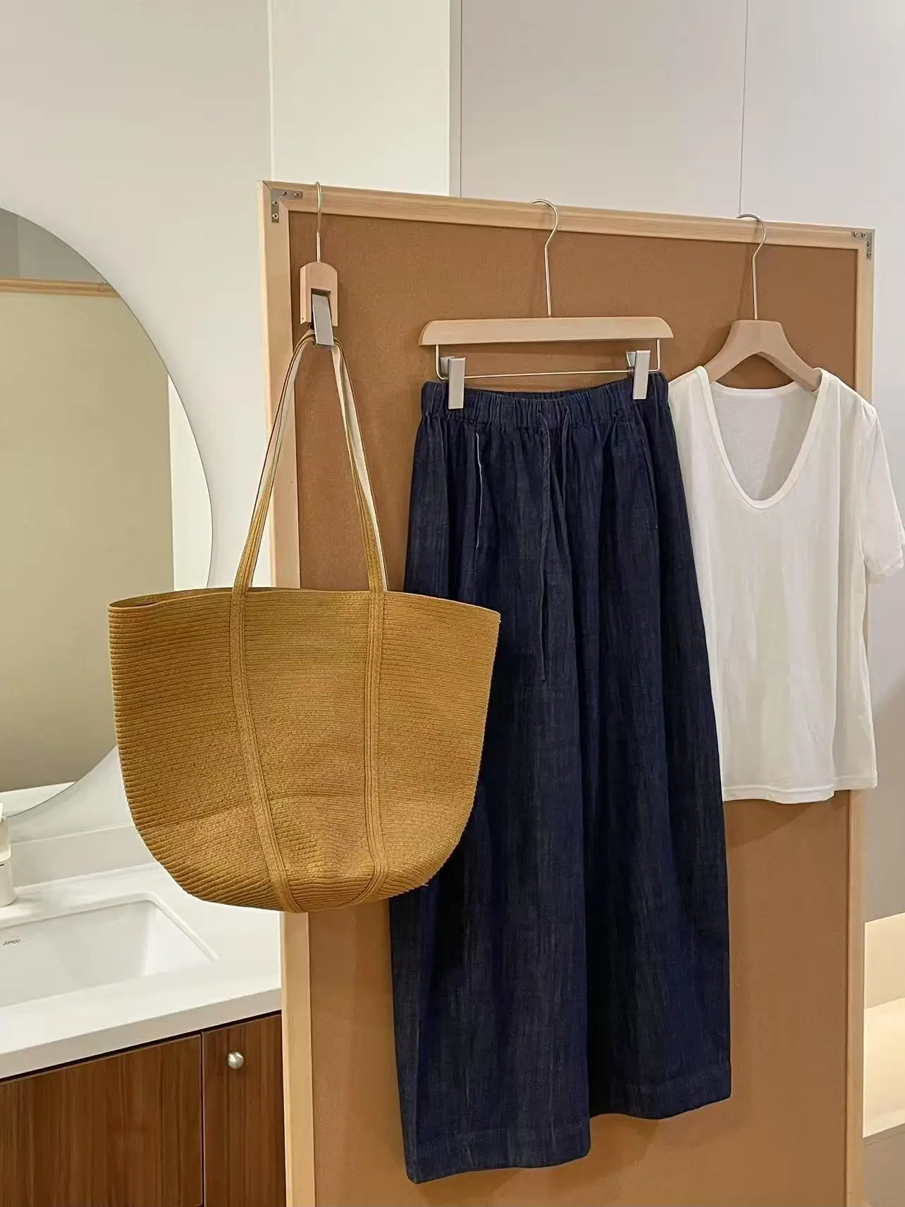 Women's Dark Blue Linen Jeans with Tote Bag — feature 12