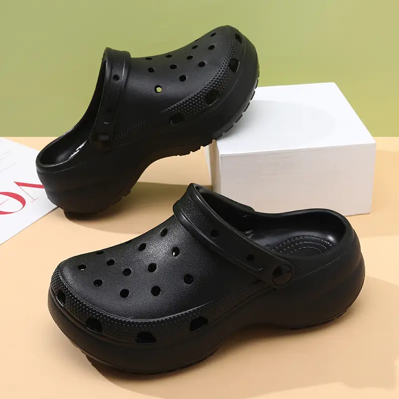 New Cloud Hole Shoes Women's Summer Outer Wear Thick Sole Slippers Increased 4cm Non-slip Wear-resistant Deodorant Camping Sandals