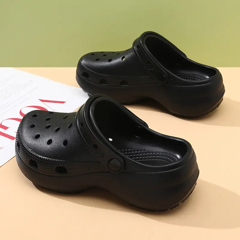New Cloud Hole Shoes Women's Summer Outer Wear Thick Sole Slippers Increased 4cm Non-slip Wear-resistant Deodorant Camping Sandals
