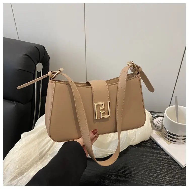 2025 New Fashion Shoulder Bag Niche Design Underarm Bag Distinctive Western Style - Image 5