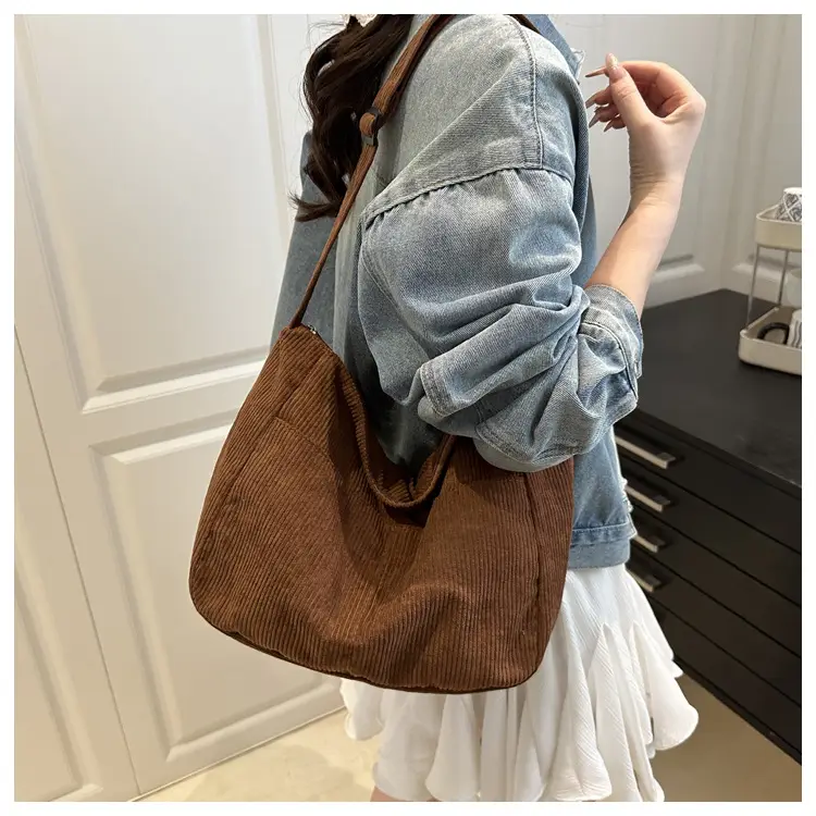 New Style Relaxed Corduroy Shoulder Bag for Women Large Capacity Crossbody Bag Korean Fashion Commuter Tote Bag Trendy Luggage and Leather Goods — feature 10