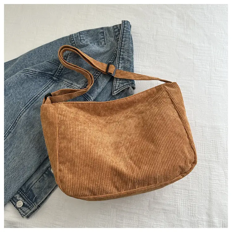 New Style Relaxed Corduroy Shoulder Bag for Women Large Capacity Crossbody Bag Korean Fashion Commuter Tote Bag Trendy Luggage and Leather Goods - Image 2