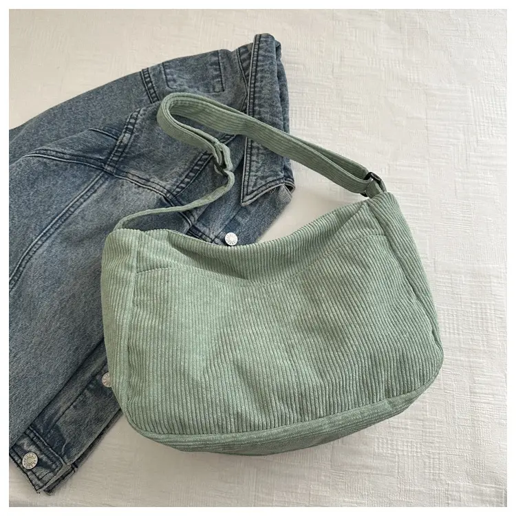 New Style Relaxed Corduroy Shoulder Bag for Women Large Capacity Crossbody Bag Korean Fashion Commuter Tote Bag Trendy Luggage and Leather Goods - Image 4
