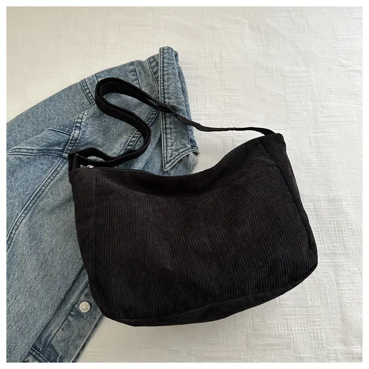 New Style Relaxed Corduroy Shoulder Bag for Women Large Capacity Crossbody Bag Korean Fashion Commuter Tote Bag Trendy Luggage and Leather Goods - Image 5