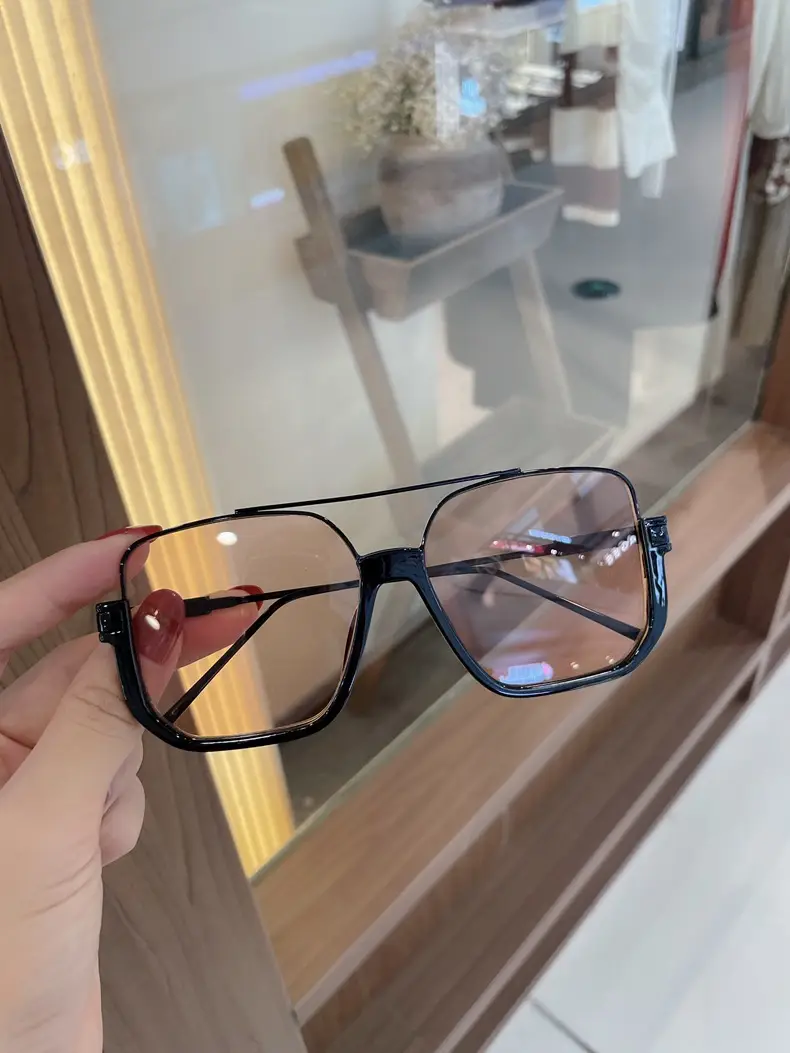 New Women's Large Frame Sunglasses with Pink Tinted Lens — feature 10