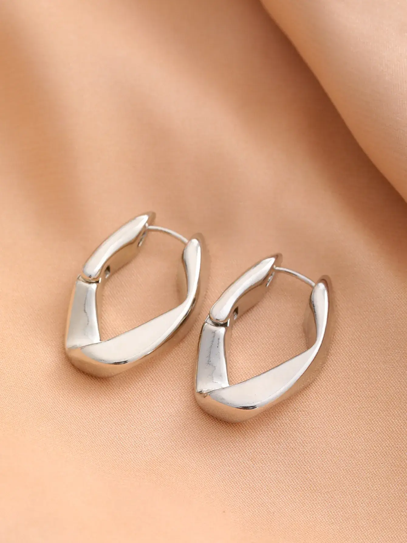 European American Textured Gold Earrings Set