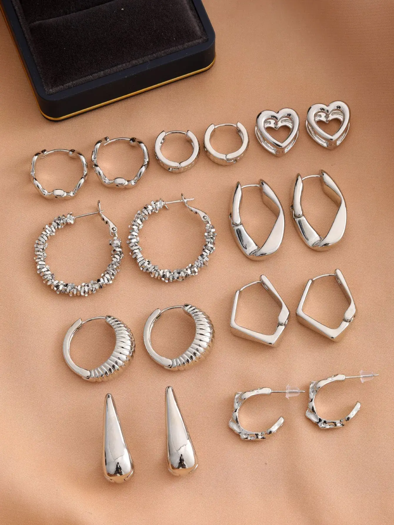European American Textured Gold Earrings Set