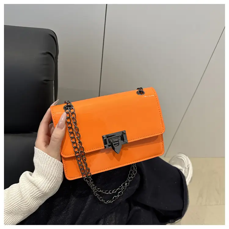 White Square Lock Chain Crossbody Bag for Women — feature 7