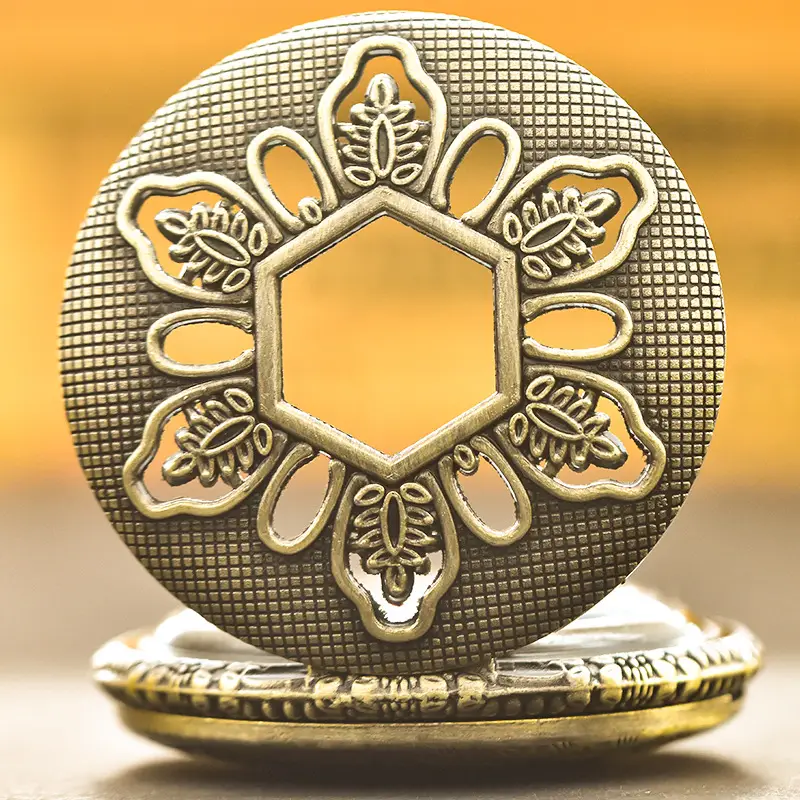 Vintage Floral Pocket Watch with Chain Strap for Men Women — feature 6