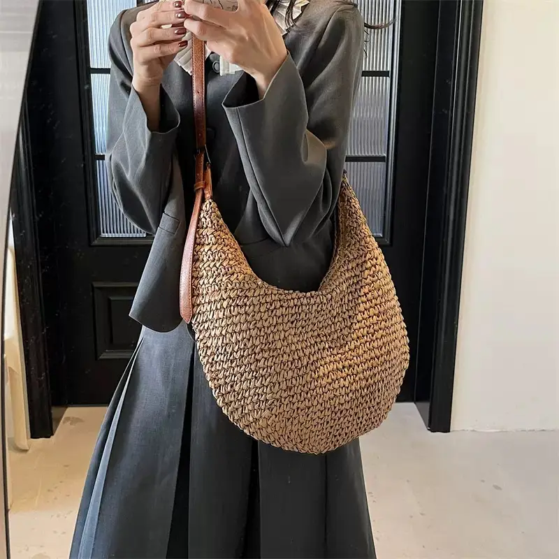 Women's U-Shaped Straw Crossbody Bag with Leather Strap - Image 3