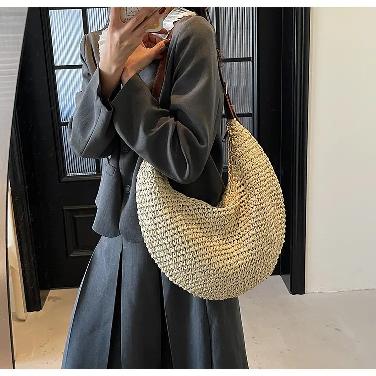 Women's U-Shaped Straw Crossbody Bag with Leather Strap — feature 12