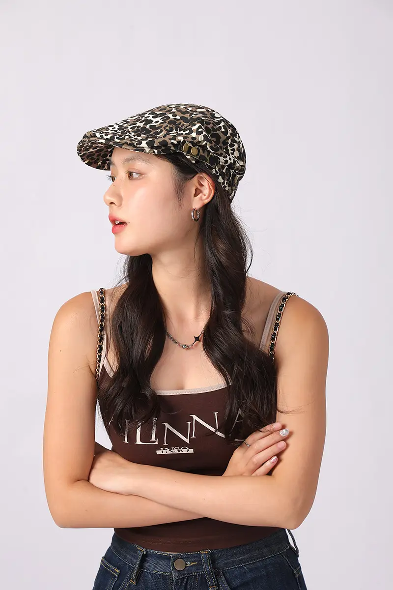 Women Leopard Print Forward Cap Y2K Duckbill Beret — feature 8