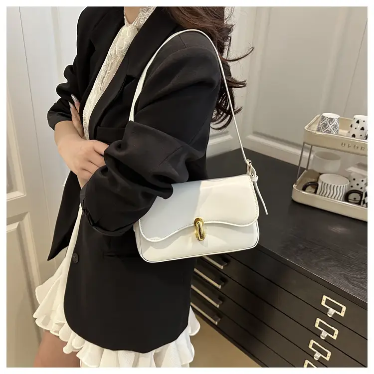 Pink Lock Crossbody Bag for Women 2025 — feature 10