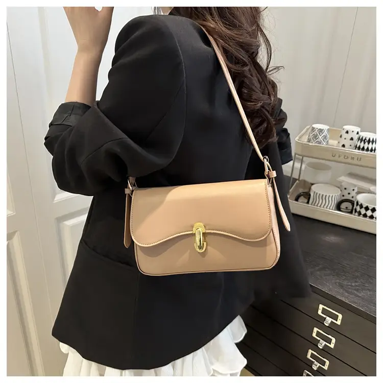 Pink Lock Crossbody Bag for Women 2025 — feature 12
