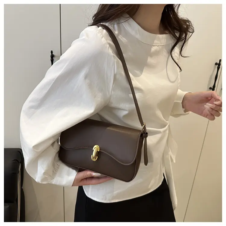 Pink Lock Crossbody Bag for Women 2025 — feature 14