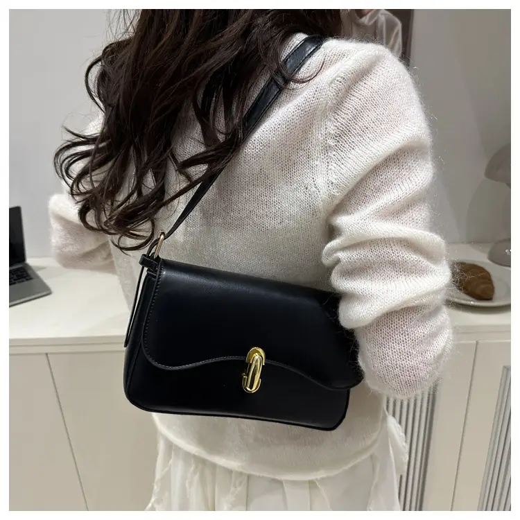 Pink Lock Crossbody Bag for Women 2025 — feature 17