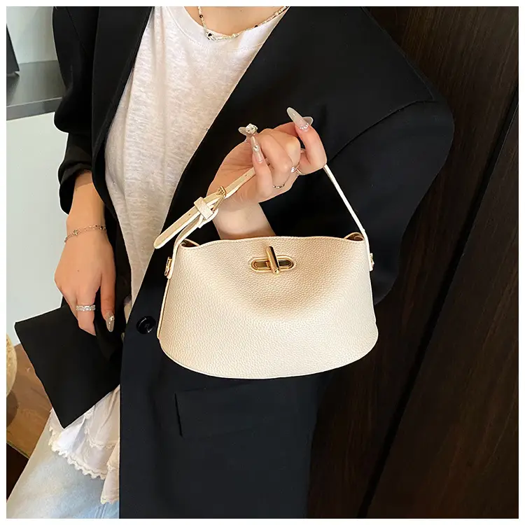 Red Crossbody Bag for Women 2026 New Summer — feature 28
