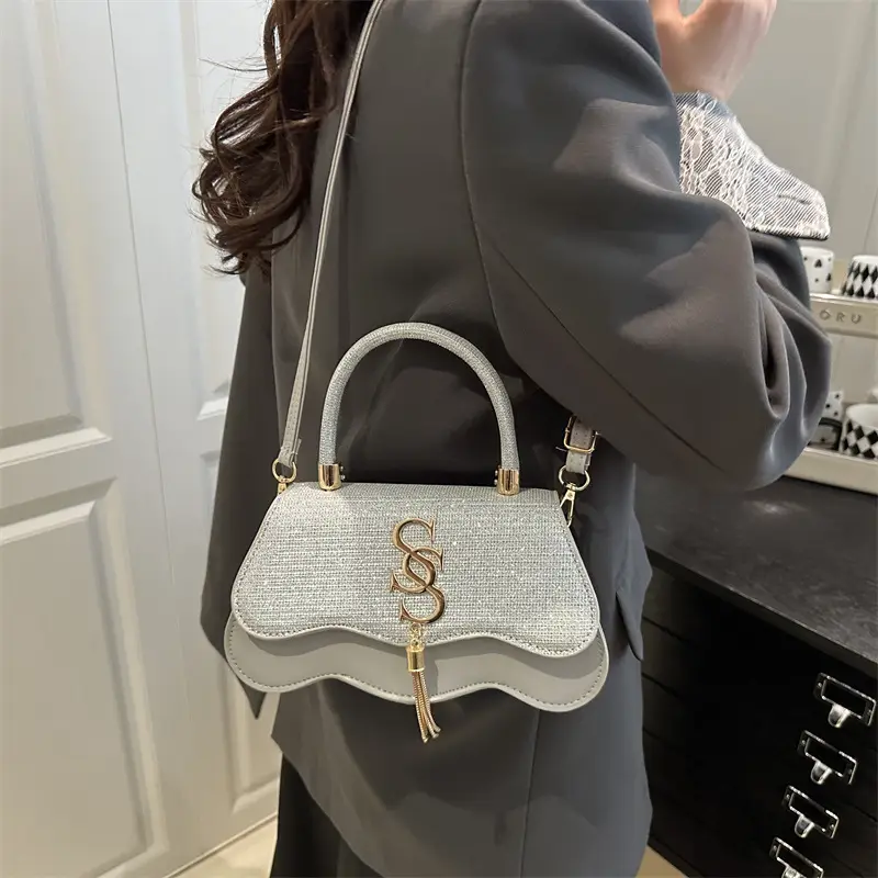 Red Glitter Letter Hardware Shoulder Bag - Image 9
