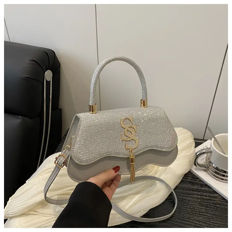 Red Glitter Letter Hardware Shoulder Bag - Image 6