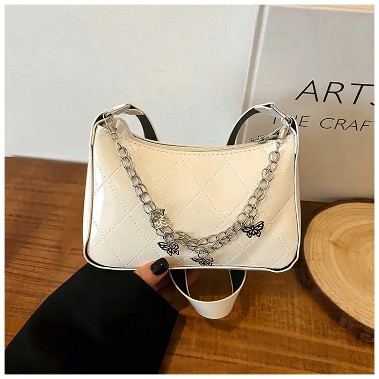 Black Butterfly Chain Shoulder Bag for Women — feature 19