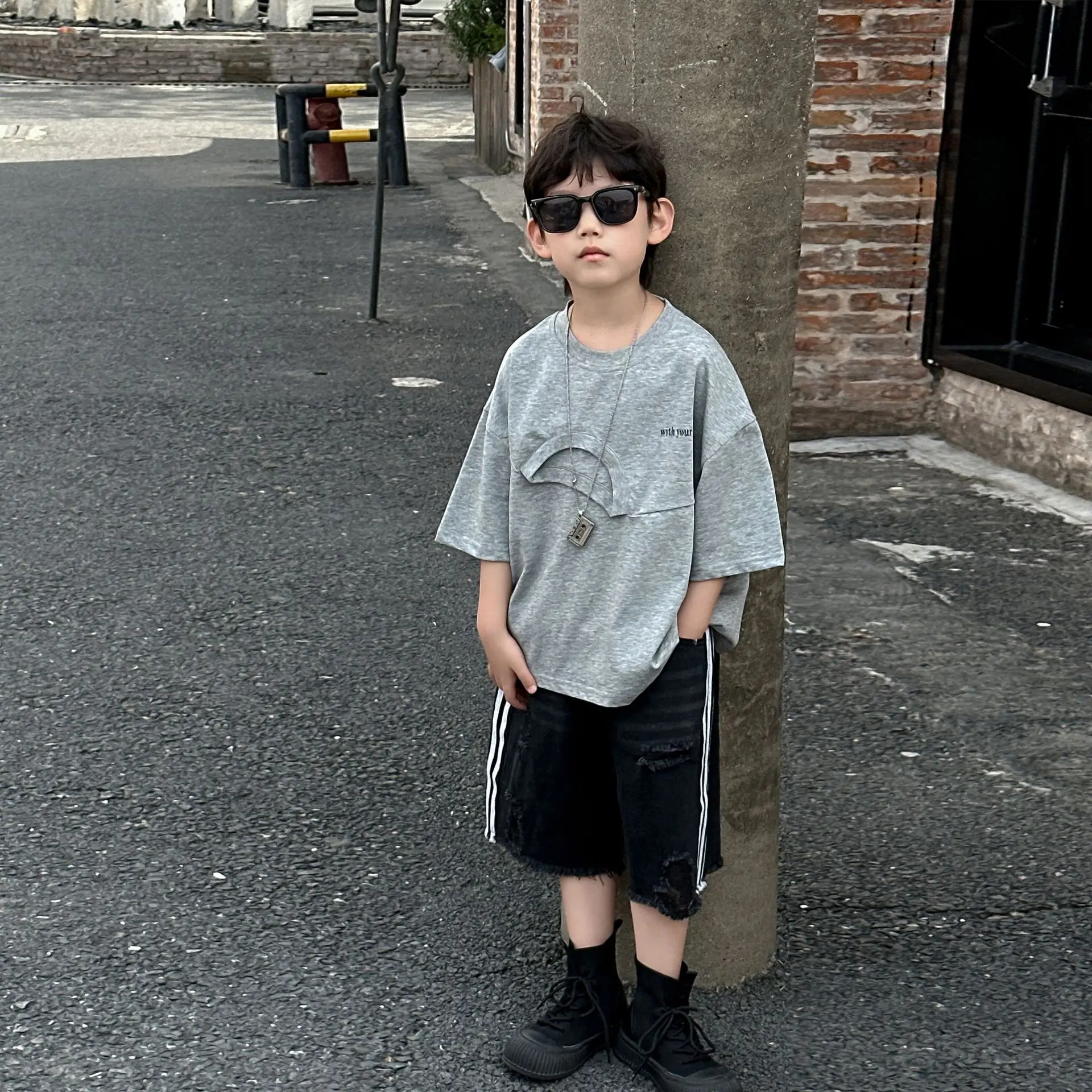 Kids Casual Grey T-Shirt Shorts Set Summer 2025 — feature 9