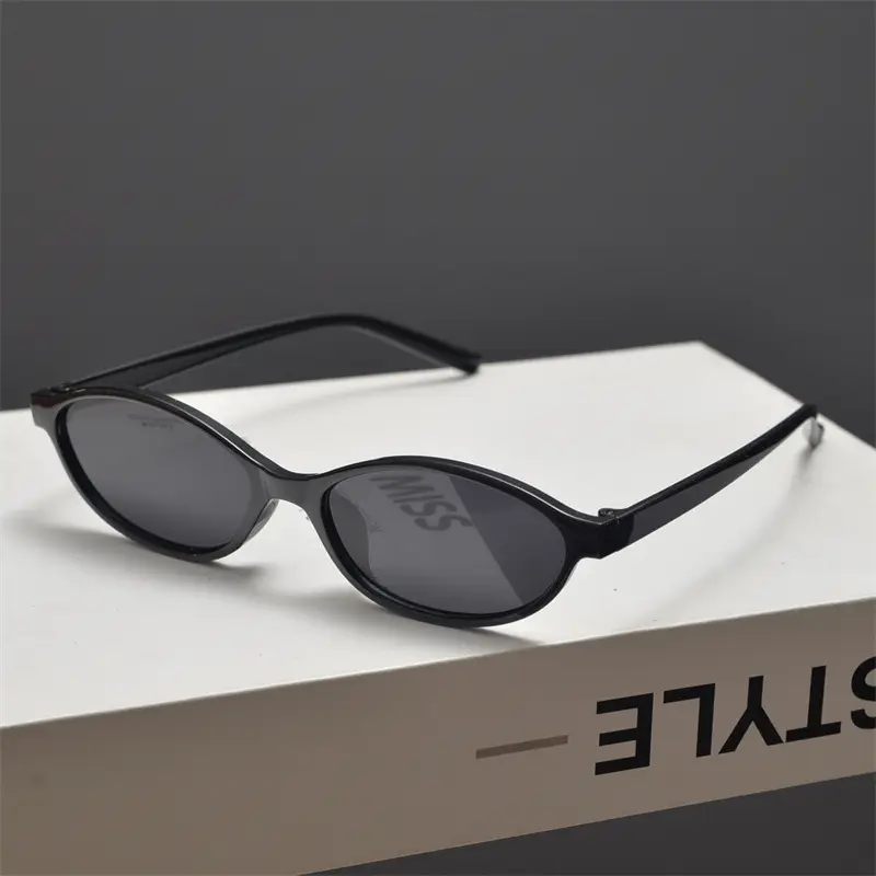 2025 Flat Round Frame Nerd Sunglasses Women's Small — feature 9