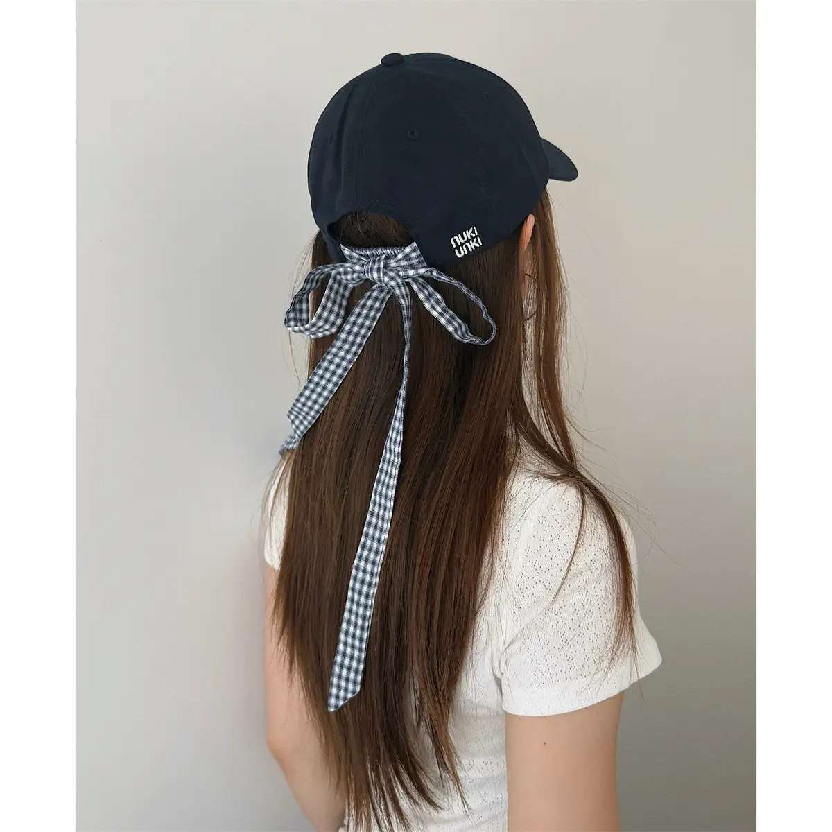 Bow-Tie Letter Embroidery Baseball Cap for Women - Image 3